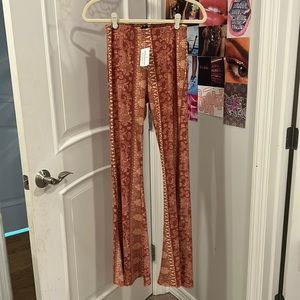 WINDSOR Patterned Flare Pants